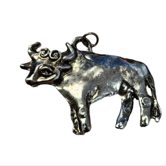 Vintage Other - Vintage 70's Taurus Horoscope Silver Tone Pendant Made in Italy